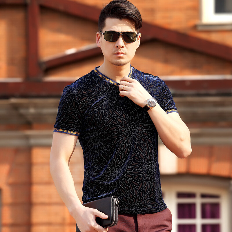 飞鱼时代服饰专营店