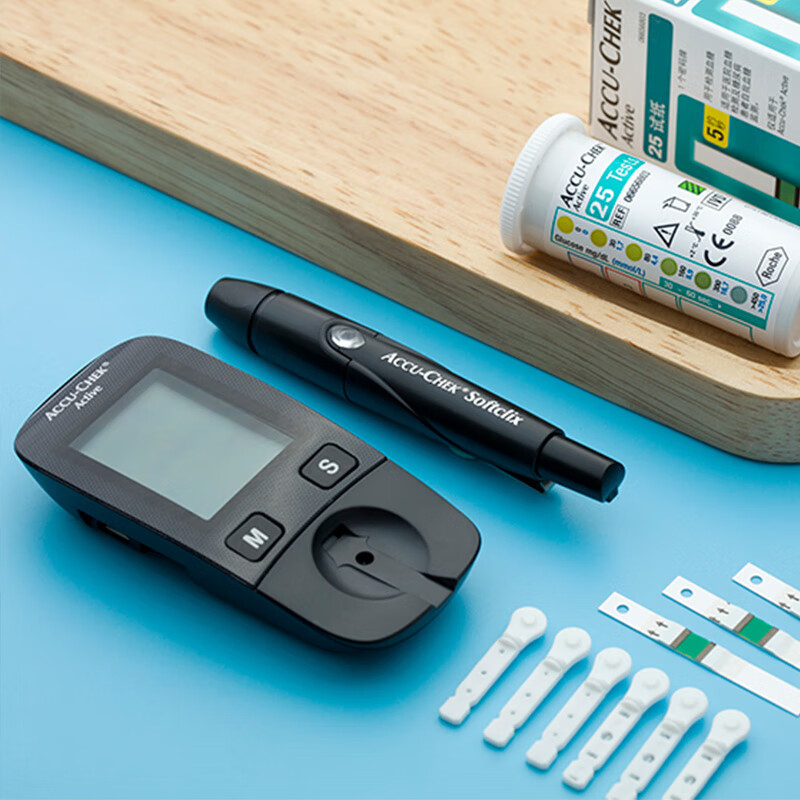 罗氏（100片套装）血糖仪图片