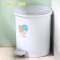 茶花（CHAHUA） 茶花 脚踏垃圾桶塑料大号家用卫生桶有盖欧式客厅卫生间脚踩垃圾筒 1501灰彩9.6L