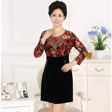 中老年连衣裙春装中年妇女裙大码金丝绒妈妈装
