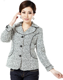 新品<em>春季女士</em>精品中年人服饰春装时尚修身<em>上衣</em>