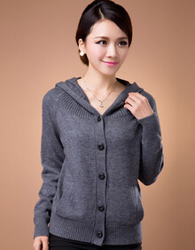 碧叶云台新款女士<em>短款羊绒开衫</em>帽衫蝙蝠型毛衣