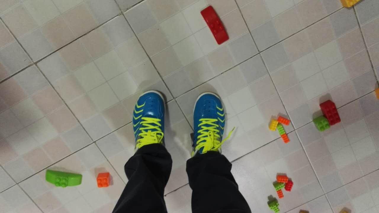 鞋子穿起来好看