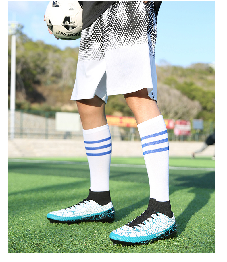 高帮足球鞋男碎胶透气成人儿童足球鞋碎胶鞋小学生大童运动青少年球鞋