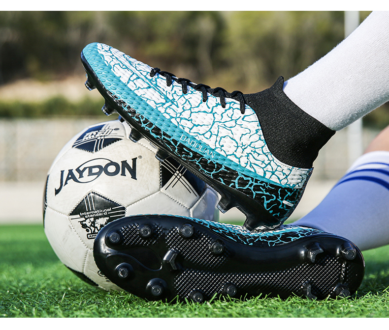 高帮足球鞋男碎胶透气成人儿童足球鞋碎胶鞋小学生大童运动青少年球鞋