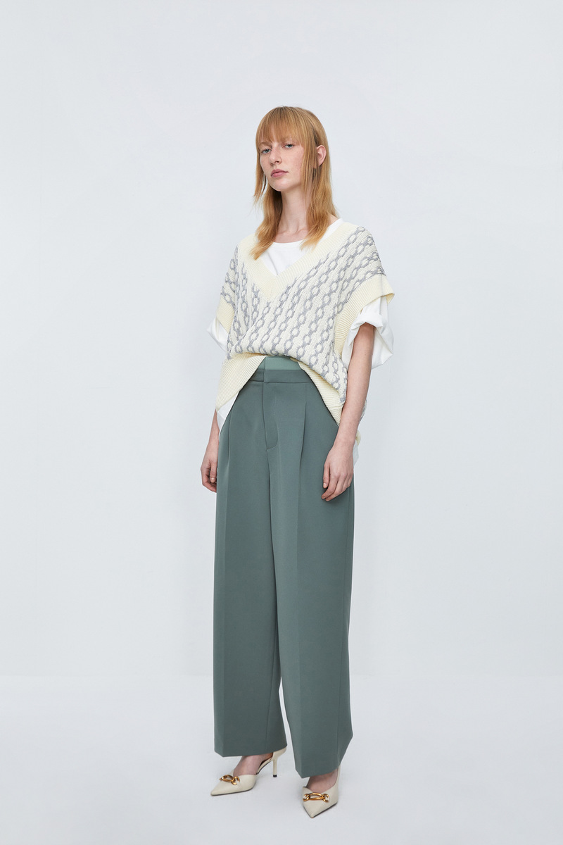 ur2021夏季新品女装简约合身直筒版型休闲长裤wj08s6gn2000 雾霾绿 l