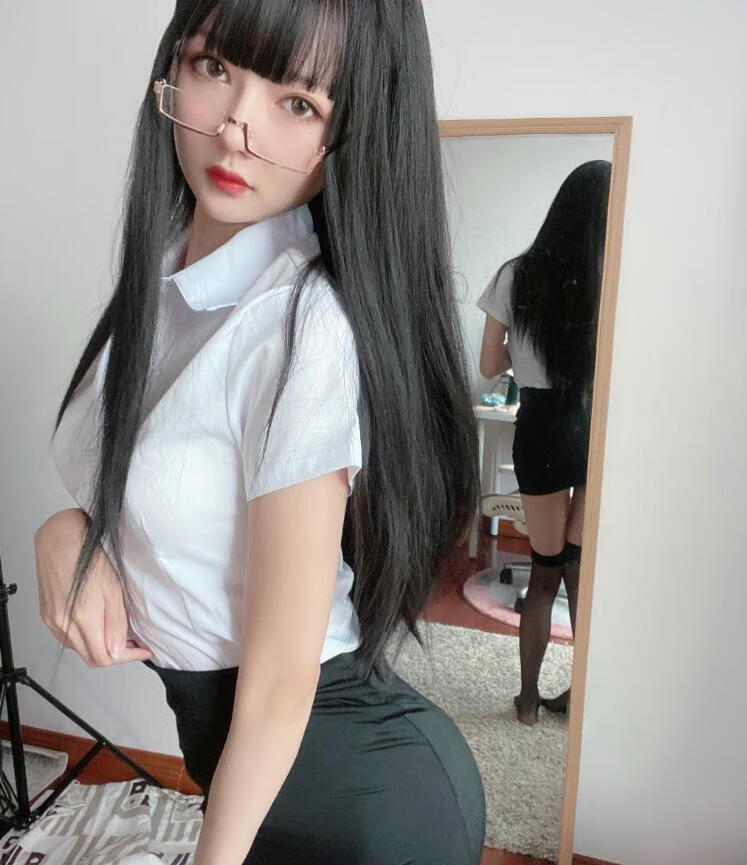 51酱小姐姐作品全集:颜值博主的可爱与魅力!插图3 51酱小姐姐作品全集:颜值博主的可爱与魅力!插图3