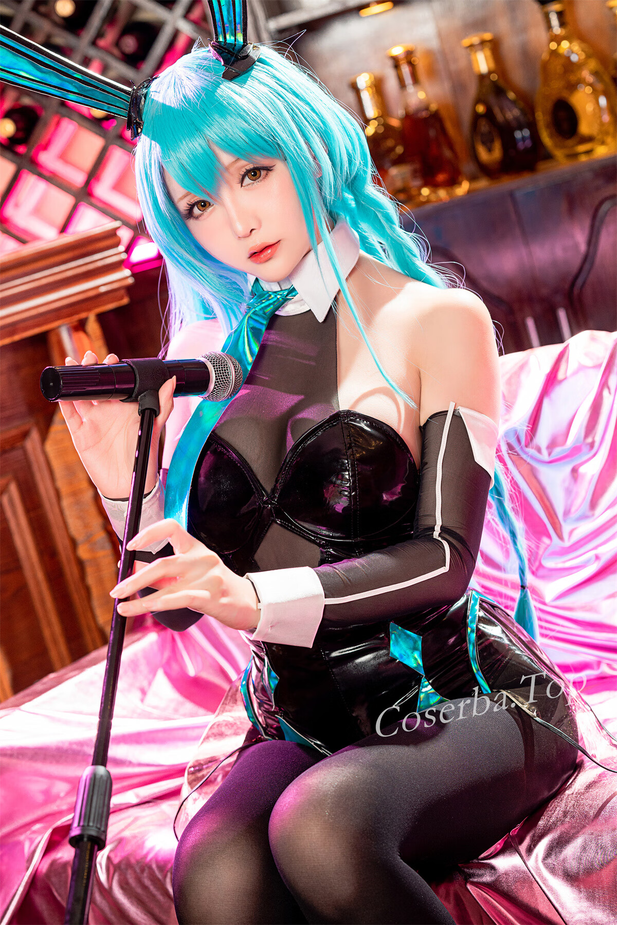 网络红人@星之迟迟 纯白と漆黑-树城[25P-137MB]