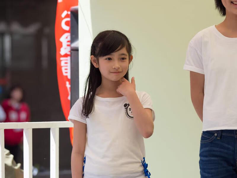 福冈出现 第二个桥本环奈柳美舞 啊 原来不知不觉时间过了1000年吗 C社