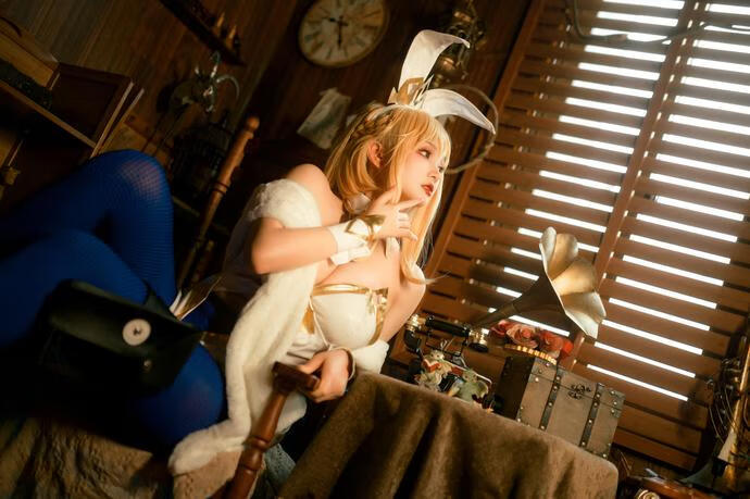 立花花-舰长 兔女郎 [20P-253MB]