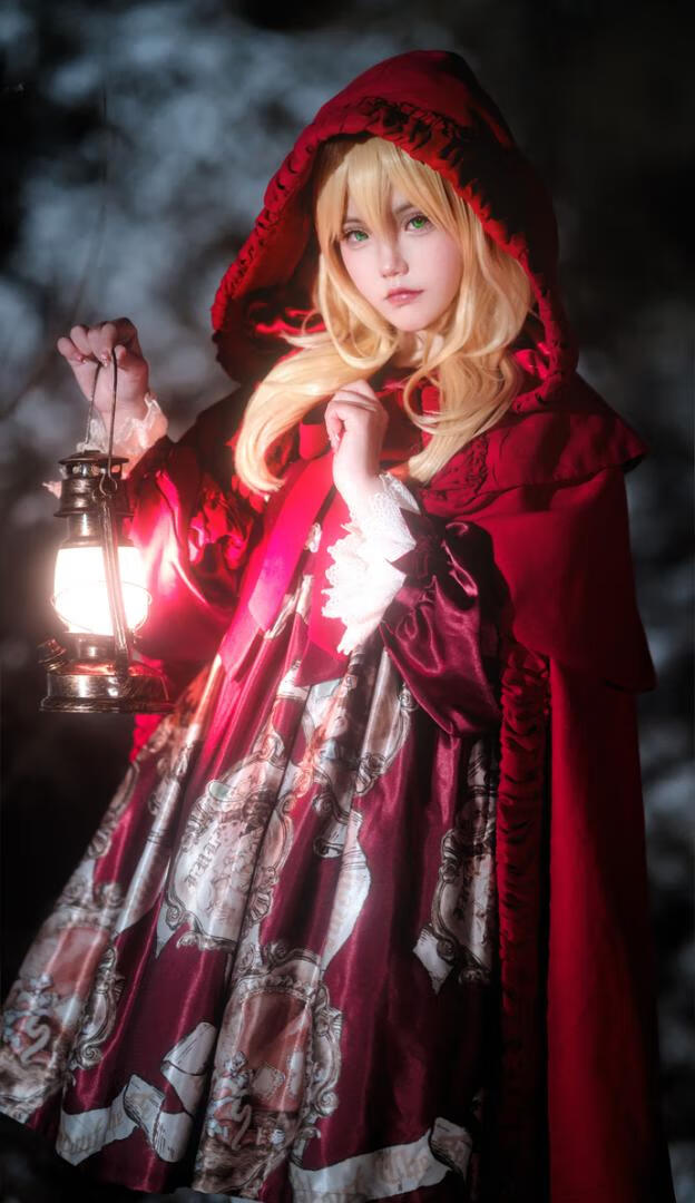 洛可ss 001 Little Red Riding Hood 小红帽 (2).jpg