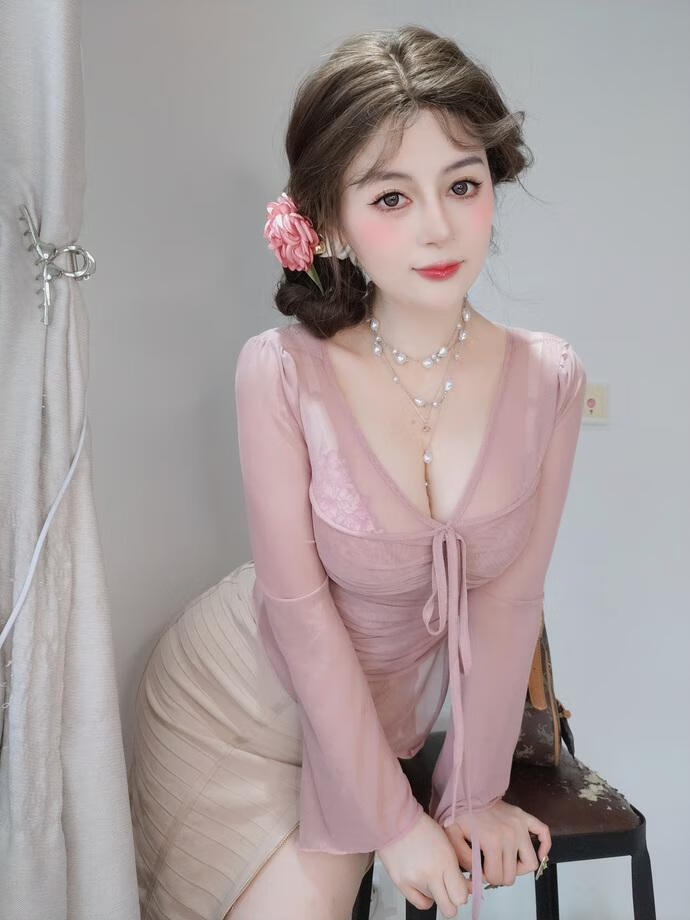 白银81-[Fantia] 2024年12月会员合集 (15套)[102P5V-567M]