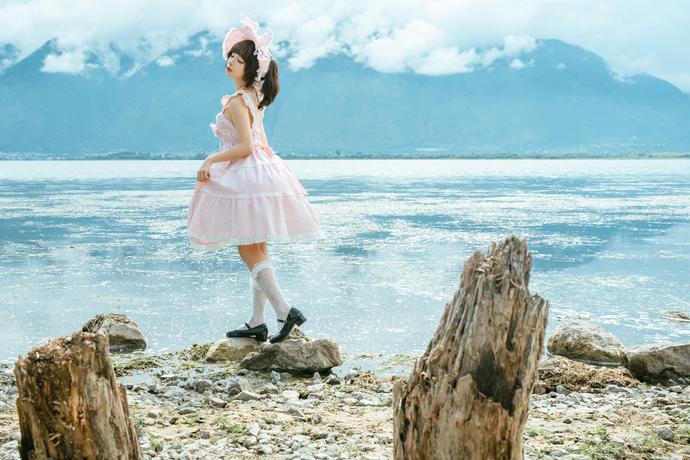 蠢沫沫-湖边的少女 [11P-103MB]