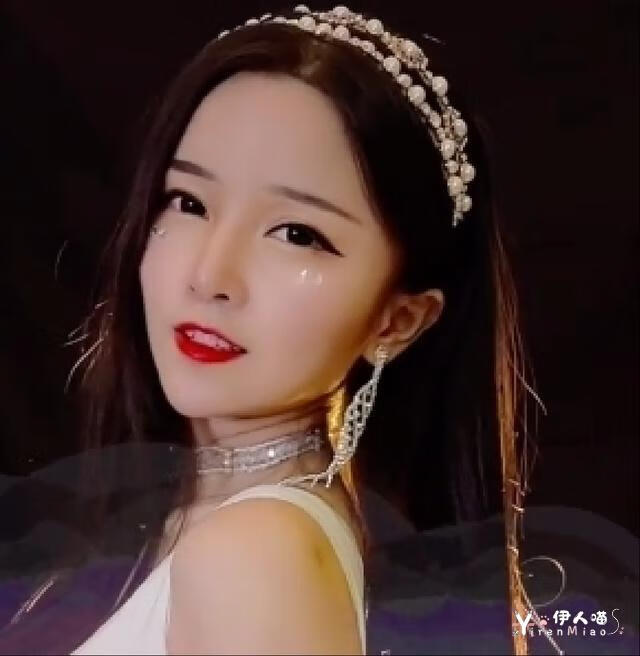 从陌陌主播到抖音网红惠子ssica是怎么火的？ (1).png