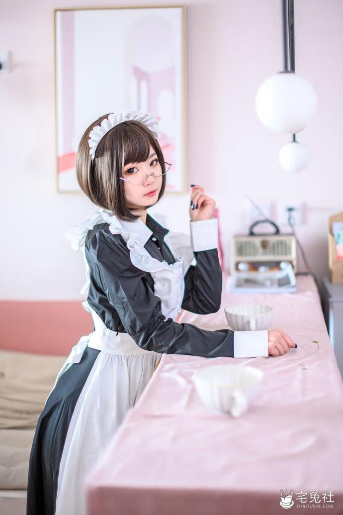 是青水百合子全套cos图片合集 可爱婴儿肥的色系萌妹子