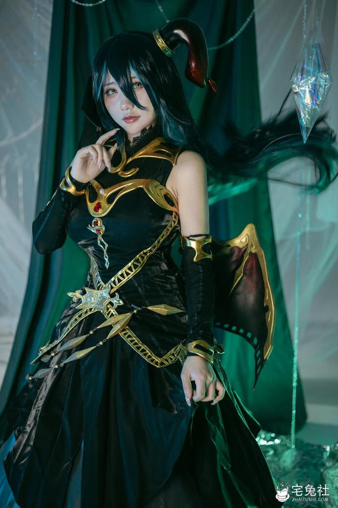 是一只熊仔吗全套作品图合集 迷人熊仔COS让你欲罢不能！