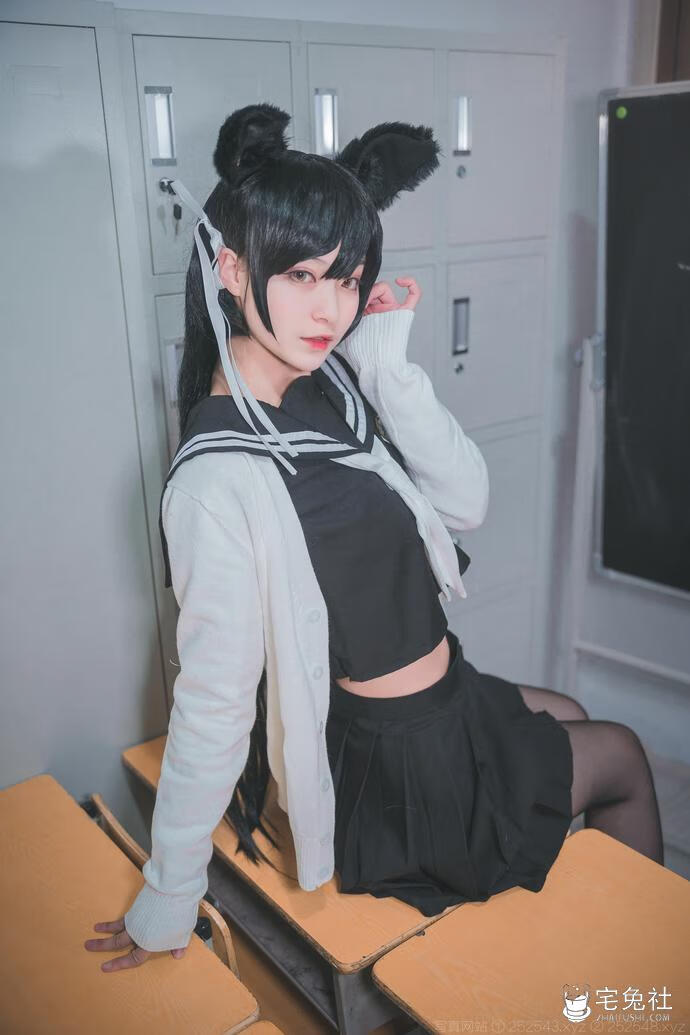 铁板烧鬼舞w NO.003 爱宕JK.jpg 铁板烧鬼舞w全套cos图片合集 多元风格下的角色扮演魅力