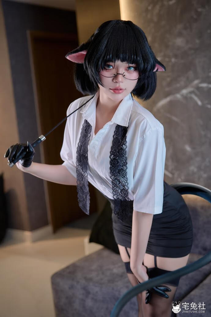 ZinieQ NO.32 Jane Doe Zenless Zone Zero .jpg 越南妹子ZinieQ全套作品图合集 从二次元走出的甜辣女神!