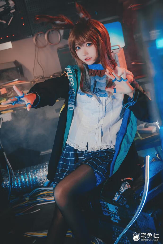 猫君君MaoJun全套的图片合集 宝藏博主完美复刻蕾姆小僵尸 (5).jpg 猫君君MaoJun全套cos图片合集 宝藏博主完美复刻蕾姆小僵尸