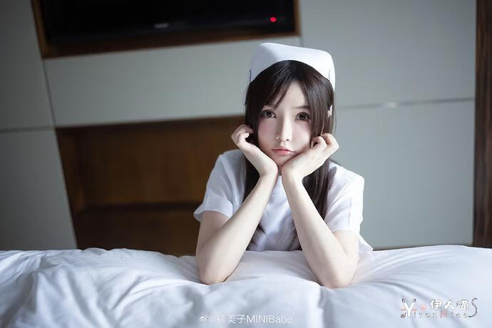 糯美子MiniBabe护士装写真魅力爆表! (1).jpg 治愈系美少女登场!糯美子MiniBabe护士装写真魅力爆表!