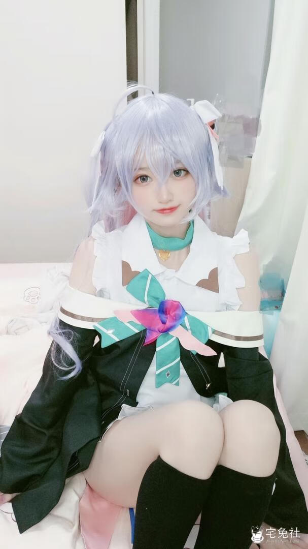 千阳快起床全套作品图合集 在异国的COS冒险故事 (4) 宅兔社.jpg 千阳快起床全套作品图合集 在异国的COS冒险故事