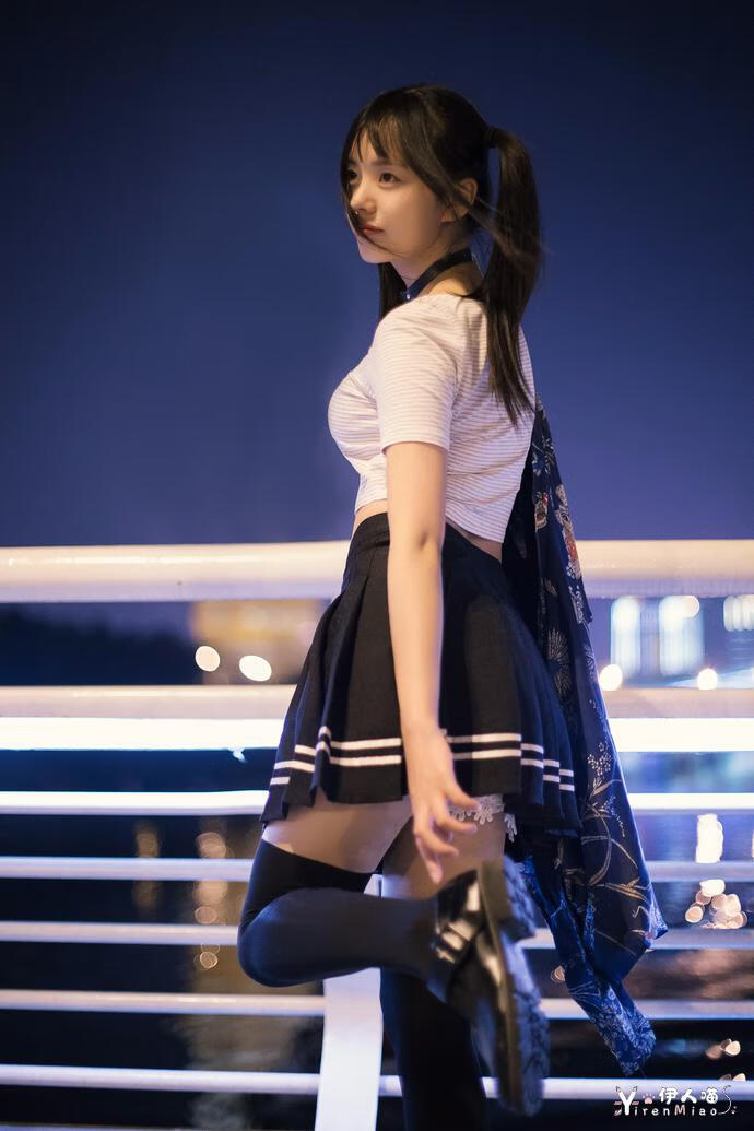 可爱的B站主播小野妹子w学生时代就拥有高颜值