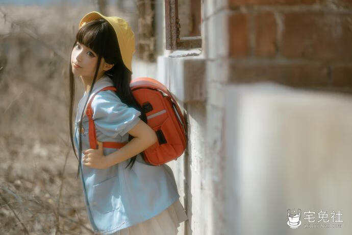 童趣与创可贴融合！蠢沫沫小黄帽绅士版cosplay系列让你感受可爱无限！