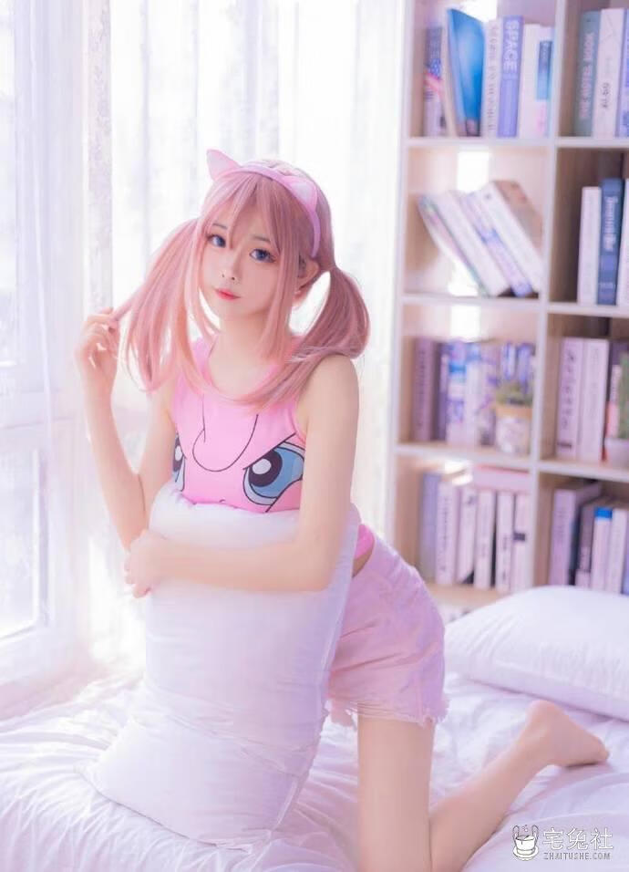 萌白酱甜味弥漫初次开发超紧超粉嫩的旗袍半开襟究竟有怎样的魔力 宅兔社 (1).jpeg 萌白酱甜味弥漫的旗袍半开襟究竟有怎样的魔力?