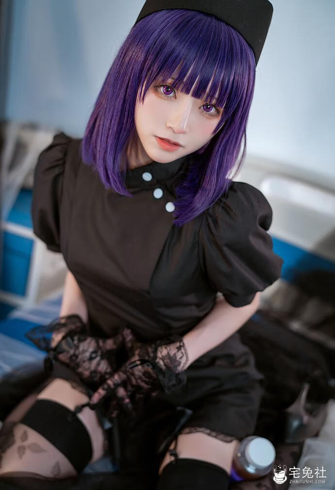Kitaro_绮太郎 cosplay作品098 喜多川海梦 黑色护士 (2) 宅兔社.jpg 治愈系的诱惑!Kitaro_绮太郎喜多川海梦的黑白护士,快乐加倍!