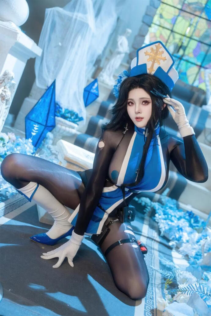 Natsuko夏夏子-NIKKE 梅登·冰玫瑰[71P-662M]