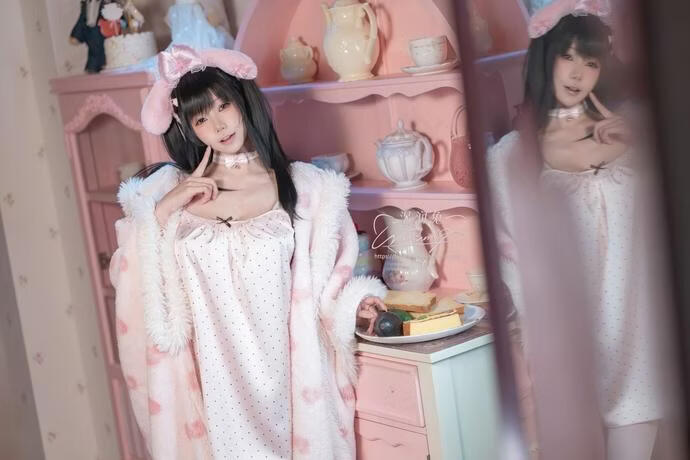 咬一口兔娘(Yiko湿润兔) – 2026年4月作品 晚安少女 [118P3V-4.01G]