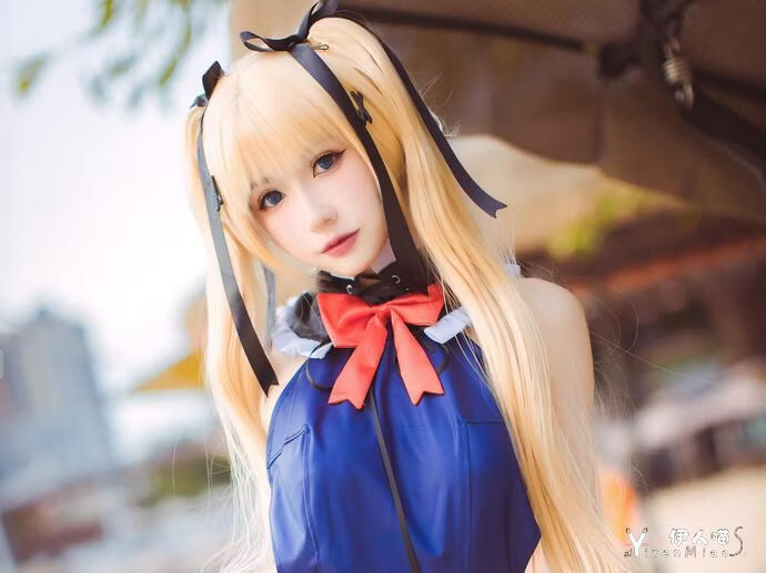 为什么coser衣衣的紫雨心Cos值得反复看？少女前线写实路线少见佳作