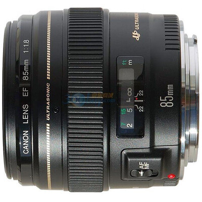 

Canon (EF) EF 85mm f / 1.8 USM телеобъектив с трансфокатором
