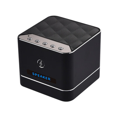 

LNBEI Q7 metal Bluetooth speaker portable subwoofer