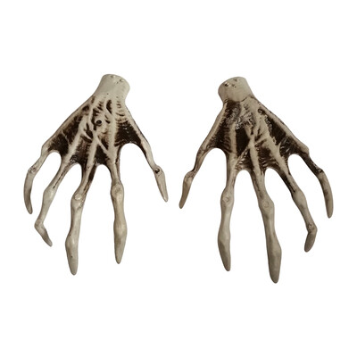 

1 Pair Plastic Skeleton Hands Prop Witch Hands Haunted House Escape horror props Halloween Decorations