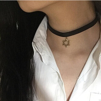

Fashion Harajuku Retro Velvet Belt Lace Necklace Female Short Chain Clavicle