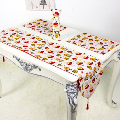 

Kitchen Supplres Kit 1 Table Runner 4 Placemats And 2 Wine Bottle Covers Christmas Table Decoration