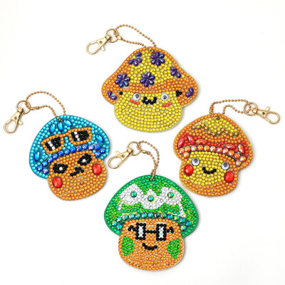 

Siaonvr 4Pcs DIY Toy 5D Diamond Painting KeyRing Key Chain Pendant Gift