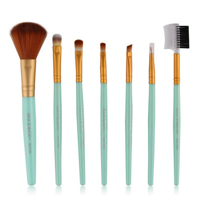 

7 Pcs Makeup Set Powder Foundation Eyeshadow Eyeliner Lip Professional Superior Soft Cosmetic Brushes