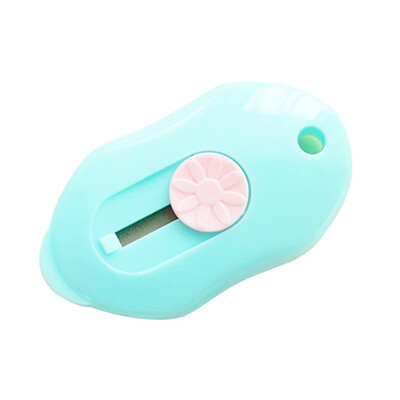 

18pcsSet Candy Color Mini Portable Utility Paper Cutter Office Stationery Student School Cutting Paper Razor