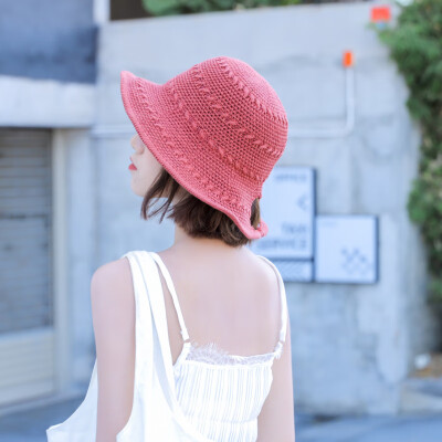 

The Korean version of Xia Bais fishing cap is worn with a bow-tie straw hat