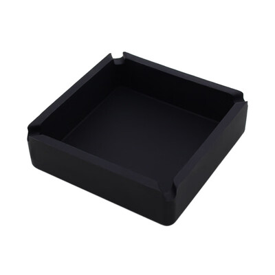 

Household Square Soft Silicone Ashtray Solid Color Portable Washable Cigar Smokeless Ashtray Smoking Accessories