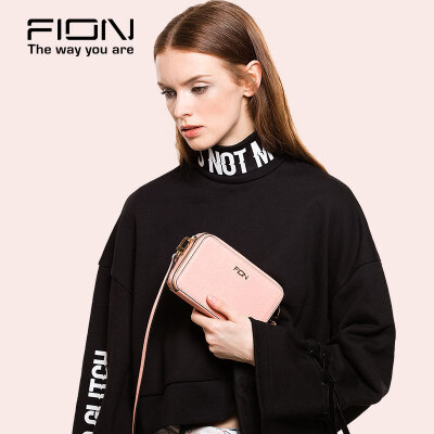 

FION zipper crossbody bag ladies leather clutch bag FCAWPBA027PIKPIK01 pink