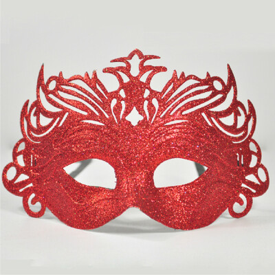 

Many memories of Christmas decorations Christmas tree set ornaments children Christmas gifts decorations Christmas dresses shiny party mask red
