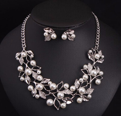 

new nice America brand temperament gem brief paragraph clavicle necklace dinner set female high-grade fashion accessories