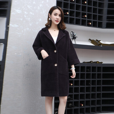 

The new Korean autumnwinter 2018 womens dress is thickened with long&medium sweater knitted womens ermine overcoat