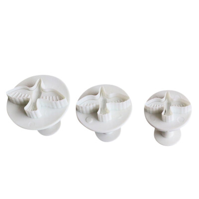 

3PCS Dove Decorating Tools Cookie Plunger Cutter Mold Decorating Craft Paste Sugarcraft Fondant Molds for DIY Baking