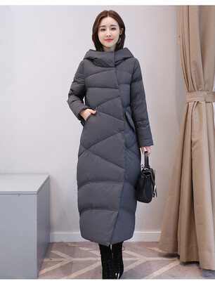 

Chāo cháng kuǎn yǔróngfú nǚguò xī jiāzhǎng 2018 dōngjì jiā hòu bǎonuǎn wàitào 235000 Extra long down jacket womens over the kne