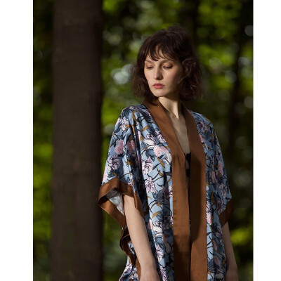 

Silk nightgown female summer 100 silk long section in the sleeves with bathrobes dressing gown loose