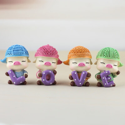 

1 set Car Ornaments Cute Little Pig Design Lovely Cartoon Small Decorative Dolls Car Decoration Accessories Car Seat Ornament